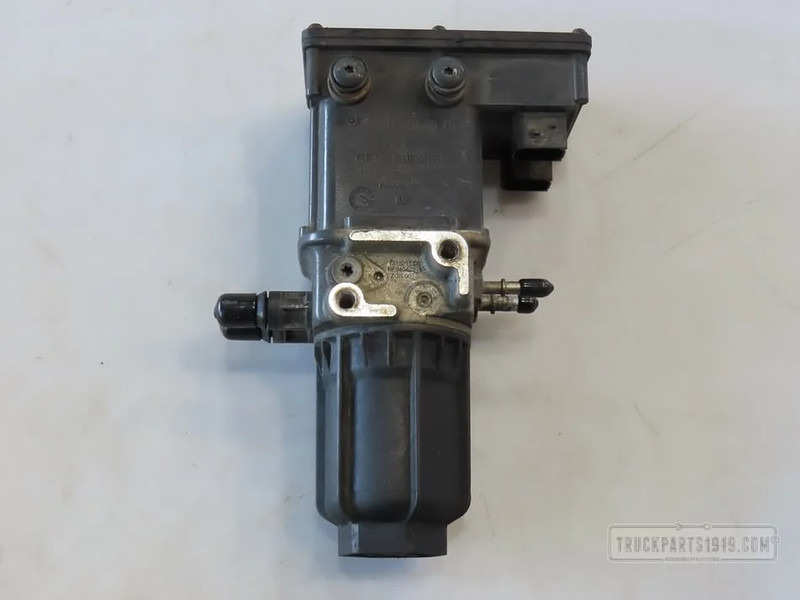 Mercedes-Benz Exhaust System AdBlue pomp MB MP4 - Muffler/ Exhaust system for Truck: picture 1 Mercedes-Benz Exhaust System AdBlue pomp MB MP4 - Muffler/ Exhaust system for Truck: picture 1