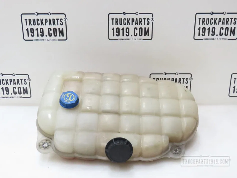 Volvo 22821828 | Koelexpansievat FM - Expansion tank for Truck: picture 1 Volvo 22821828 | Koelexpansievat FM - Expansion tank for Truck: picture 1