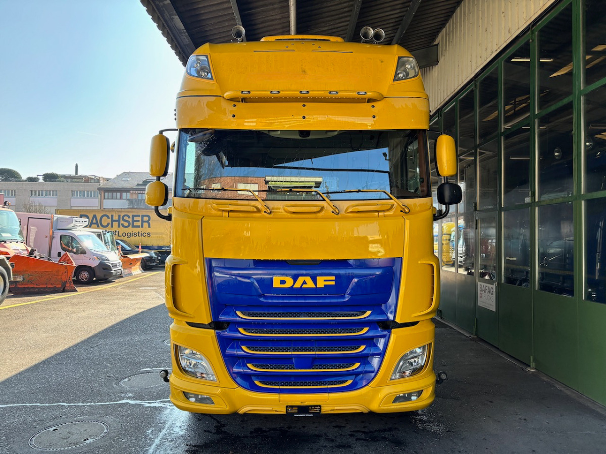 DAF FAN XF 530 LD Jumbo - Curtainsider truck: picture 3 DAF FAN XF 530 LD Jumbo - Curtainsider truck: picture 3