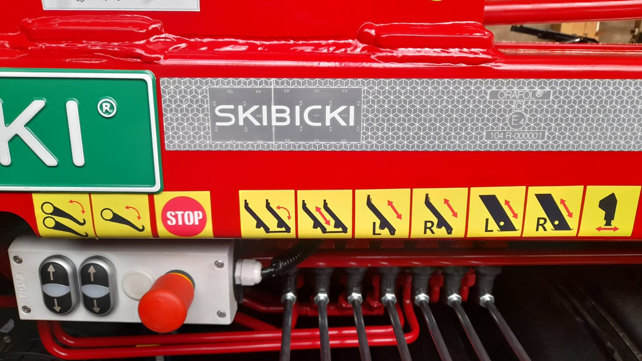 IVECO EUROCARGO ML 180E28/P - Skip loader truck: picture 4 IVECO EUROCARGO ML 180E28/P - Skip loader truck: picture 4