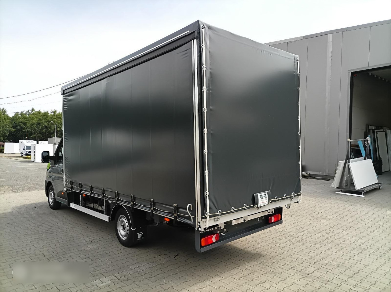 Renault Master 170 8 Pal Dachspoiler - Curtain side van: picture 2 Renault Master 170 8 Pal Dachspoiler - Curtain side van: picture 2