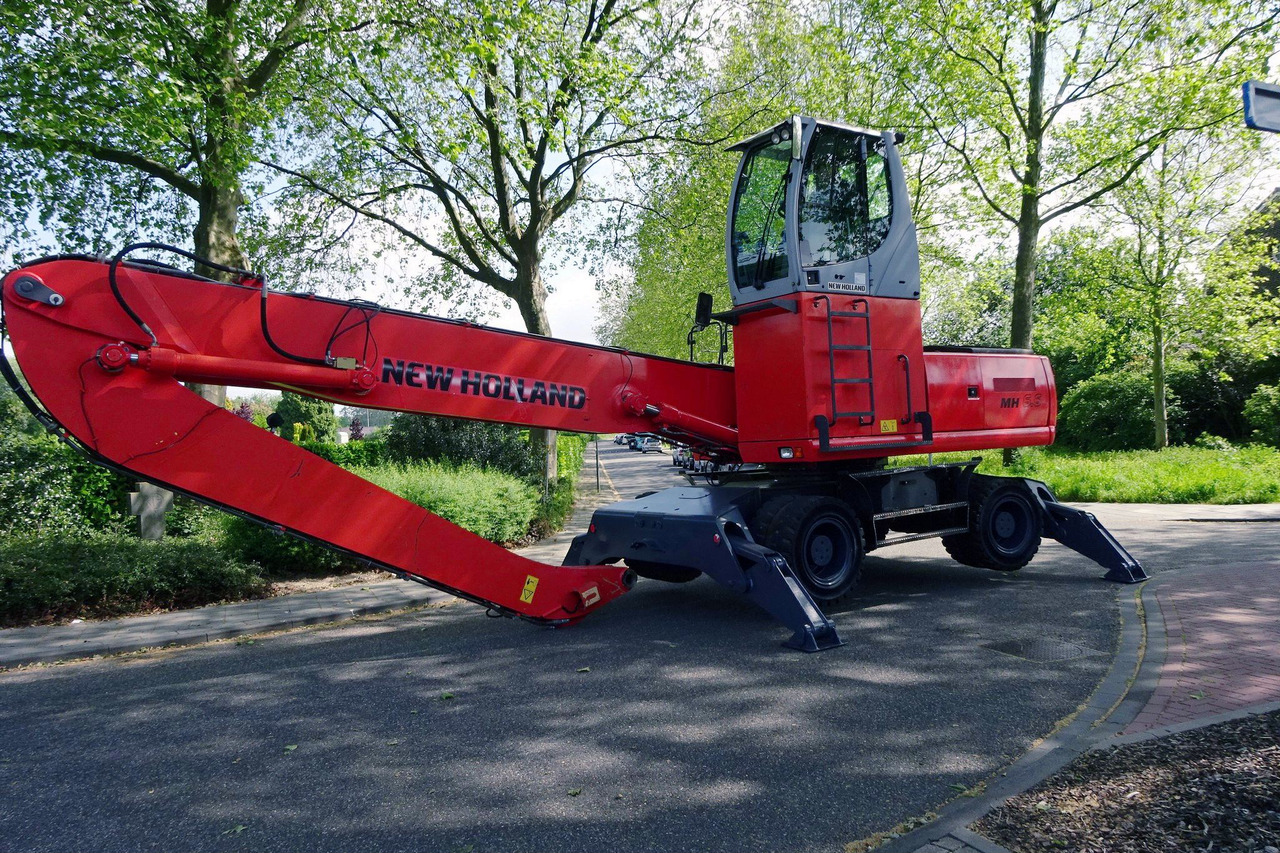 New Holland MH 6.6 With Multi Purpose Stick And Magnet System - Waste/ Industry handler: picture 4 New Holland MH 6.6 With Multi Purpose Stick And Magnet System - Waste/ Industry handler: picture 4