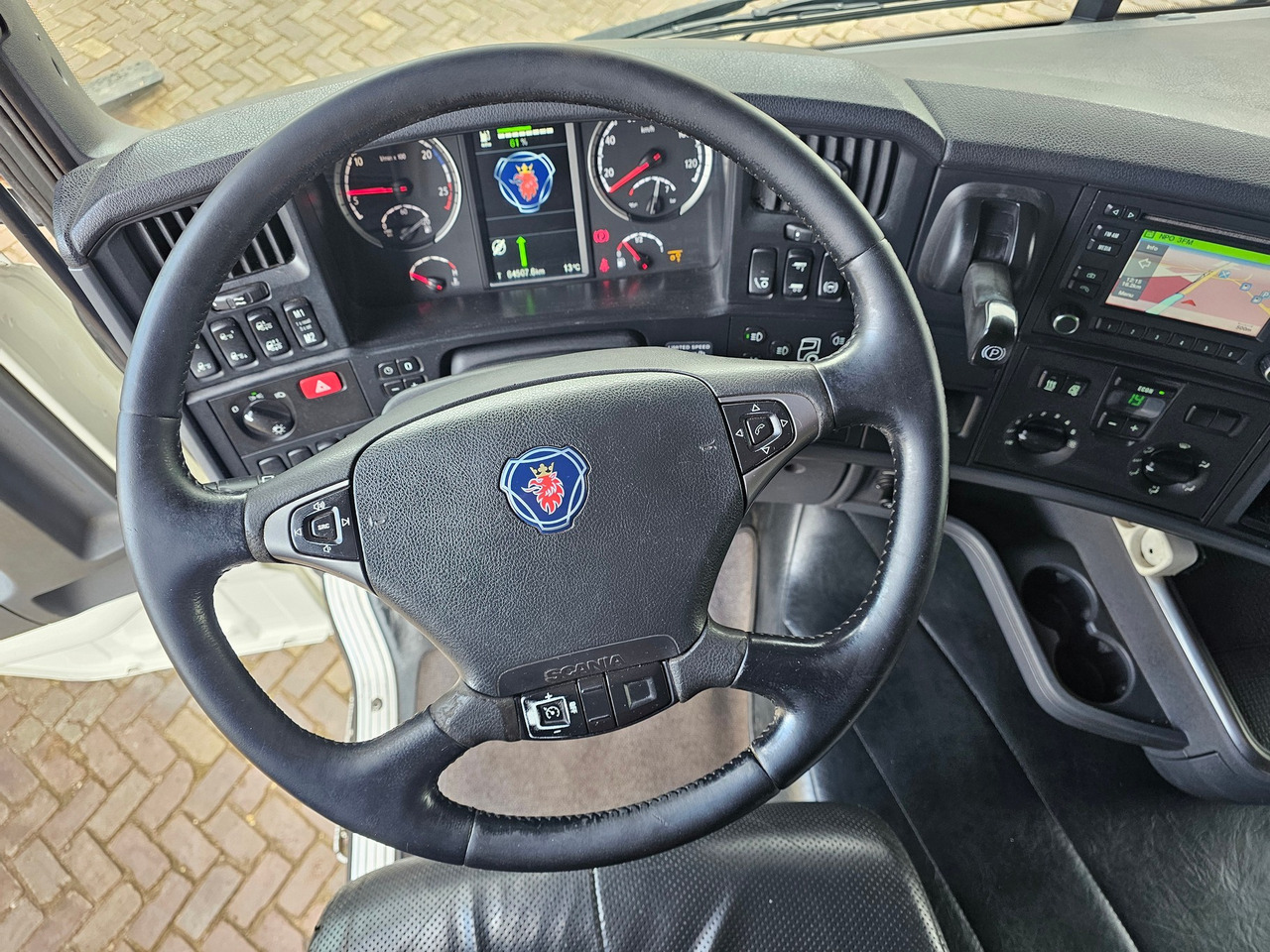 Hook lift truck Scania R490 Highline 6x2: picture 8
