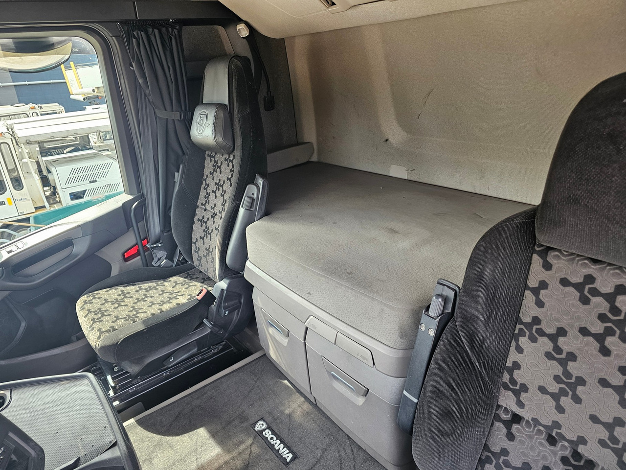 Tractor unit Scania R410 High ( SCR Only ): picture 8