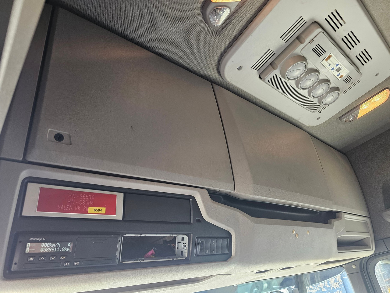 Tractor unit Scania R410 High ( SCR Only ): picture 10