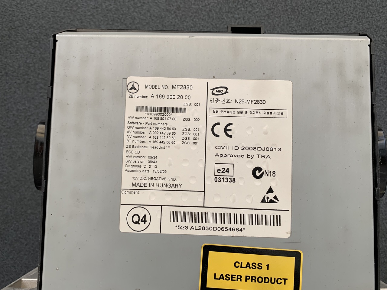 RADIO CD MERCEDES SPRINTER 906 MF2830 - Navigation system for Commercial vehicle: picture 2 RADIO CD MERCEDES SPRINTER 906 MF2830 - Navigation system for Commercial vehicle: picture 2