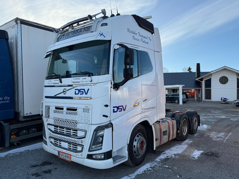 Volvo FH16 600 - Tractor unit: picture 2 Volvo FH16 600 - Tractor unit: picture 2