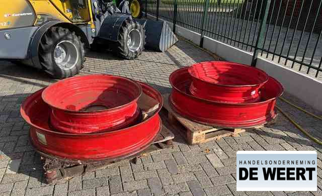 Fendt velgen 50" - Wheels and tires for Agricultural machinery: picture 1 Fendt velgen 50" - Wheels and tires for Agricultural machinery: picture 1