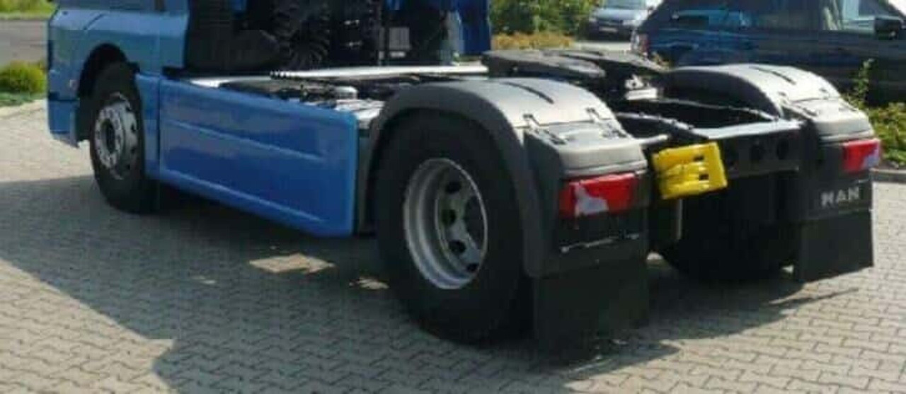 Man tga tgx euro 5 zijskirt zijskirts chassisskirts 000078 - Bumper for Truck: picture 3 Man tga tgx euro 5 zijskirt zijskirts chassisskirts 000078 - Bumper for Truck: picture 3