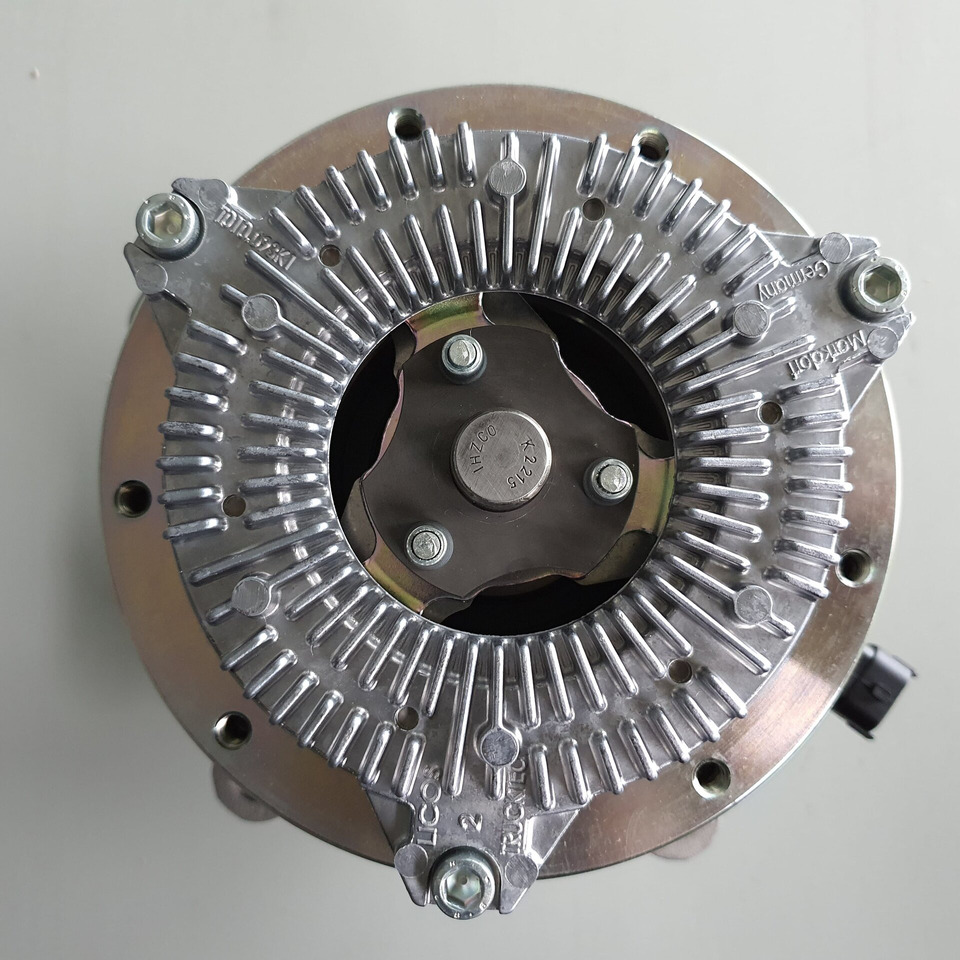 WATERPOMP DAF XF/CF EURO 6 XF 106 2104578R 1949540 - Coolant pump for Truck: picture 4 WATERPOMP DAF XF/CF EURO 6 XF 106 2104578R 1949540 - Coolant pump for Truck: picture 4