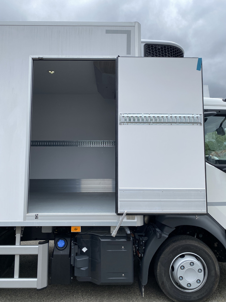 RENAULT D 12 - Refrigerator truck: picture 4 RENAULT D 12 - Refrigerator truck: picture 4