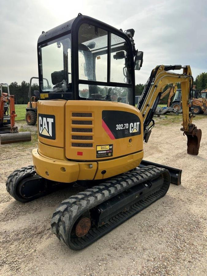Mini excavator Caterpillar 302.7 DCR: picture 9