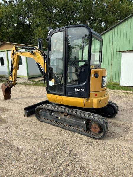 Mini excavator Caterpillar 302.7 DCR: picture 6