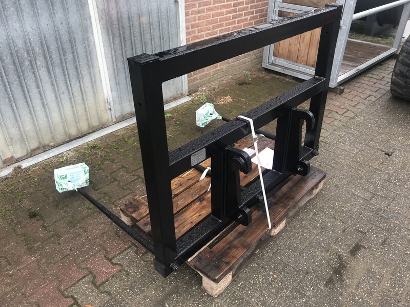 BALENVORK met Giant aanspan - Forks for Agricultural machinery: picture 1 BALENVORK met Giant aanspan - Forks for Agricultural machinery: picture 1