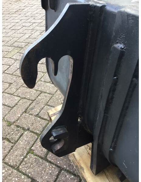 Schäffer Pelikaanbak 130 cm met Schäffer aanspan - Silage equipment: picture 2 Schäffer Pelikaanbak 130 cm met Schäffer aanspan - Silage equipment: picture 2