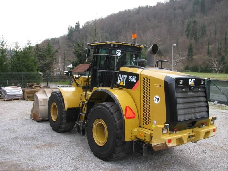 CAT 966K Top stanje  - Wheel loader: picture 3 CAT 966K Top stanje  - Wheel loader: picture 3