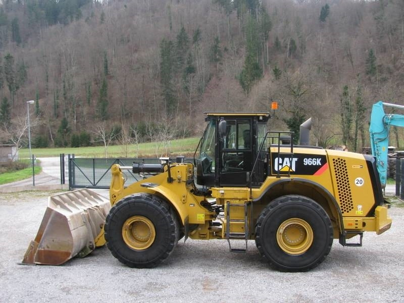 CAT 966K Top stanje  - Wheel loader: picture 2 CAT 966K Top stanje  - Wheel loader: picture 2