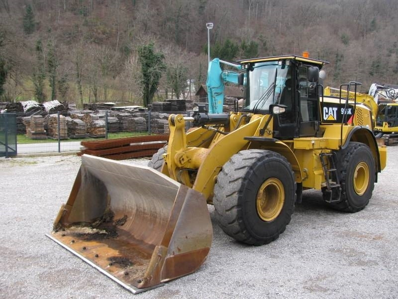 CAT 966K Top stanje  - Wheel loader: picture 1 CAT 966K Top stanje  - Wheel loader: picture 1