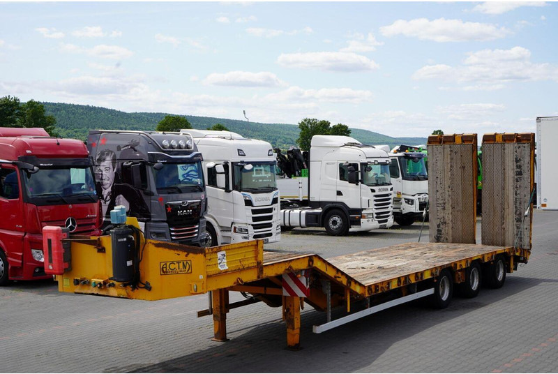 ACTM NACZEPA LAWETA / NISKOPODWOZIOWA / 13.2M / NAJAZDY HYDRAULICZNE - Low loader semi-trailer: picture 3 ACTM NACZEPA LAWETA / NISKOPODWOZIOWA / 13.2M / NAJAZDY HYDRAULICZNE - Low loader semi-trailer: picture 3