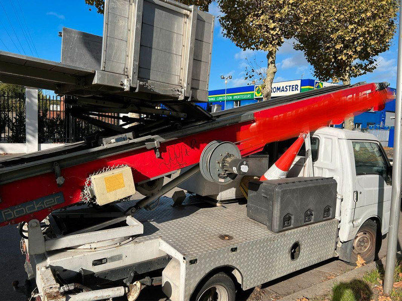 Mazda Lifting basket - Bocker 30 m - Commercial vehicle: picture 2 Mazda Lifting basket - Bocker 30 m - Commercial vehicle: picture 2