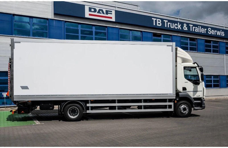 DAF LF 260 Koffer + Tail Lift - Box truck: picture 4 DAF LF 260 Koffer + Tail Lift - Box truck: picture 4