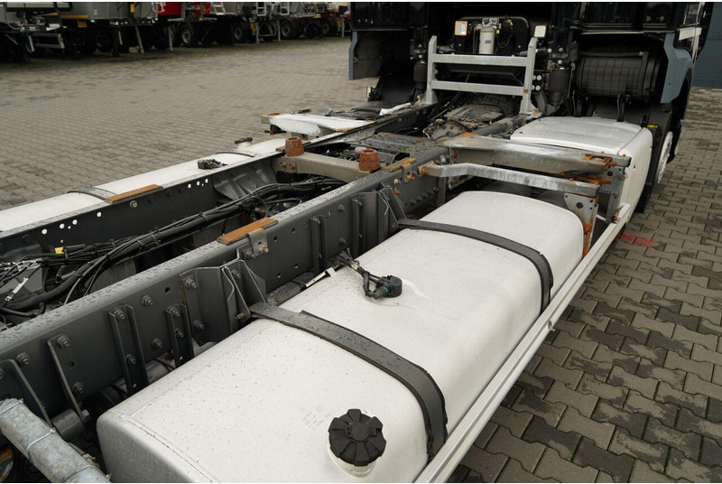 Container transporter/ Swap body truck DAF XF 480 / BDF / 6X2 / SSC / I-PARK COOL / OŚ PODNOSZONA / PO KONT: picture 14 Container transporter/ Swap body truck DAF XF 480 / BDF / 6X2 / SSC / I-PARK COOL / OŚ PODNOSZONA / PO KONT: picture 14