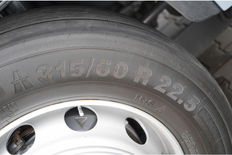 Container transporter/ Swap body truck DAF XF 480 / BDF / 6X2 / SSC / I-PARK COOL / OŚ PODNOSZONA / PO KONT: picture 19 Container transporter/ Swap body truck DAF XF 480 / BDF / 6X2 / SSC / I-PARK COOL / OŚ PODNOSZONA / PO KONT: picture 19