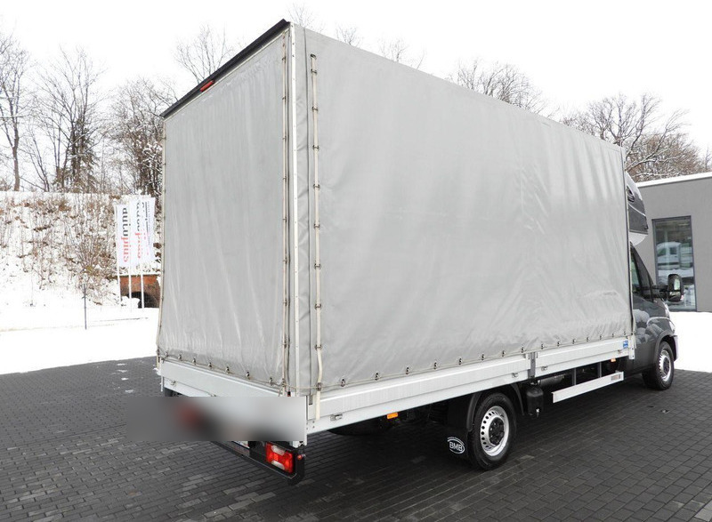 Curtain side van Iveco DAILY 35S18: picture 13