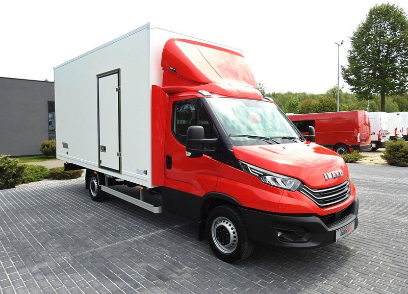Iveco DAILY 35S18 NOWY KONTENER 10 PALET TEMPOMAT NAWIGACJA KLIMATYZAC - Box van: picture 4 Iveco DAILY 35S18 NOWY KONTENER 10 PALET TEMPOMAT NAWIGACJA KLIMATYZAC - Box van: picture 4