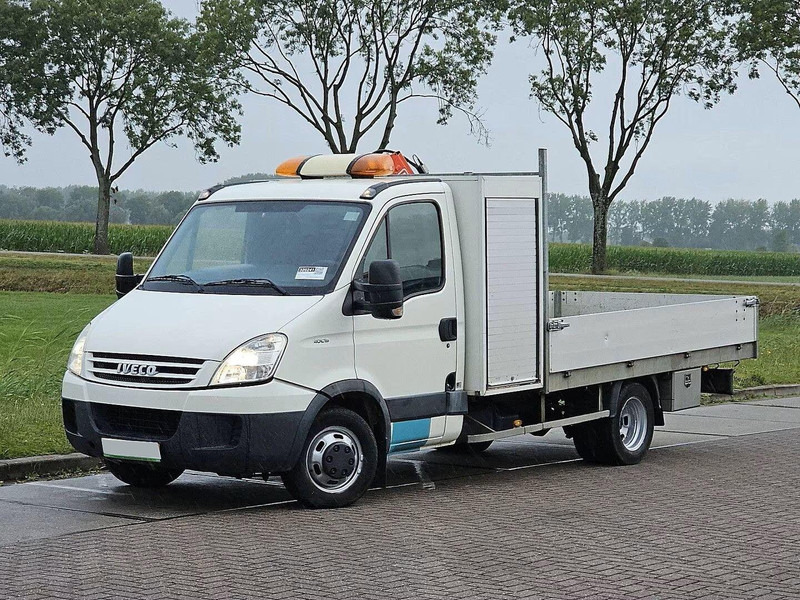 Iveco Daily 40C15 - Flatbed + crane - Dropside/ Flatbed truck, Crane truck: picture 1 Iveco Daily 40C15 - Flatbed + crane - Dropside/ Flatbed truck, Crane truck: picture 1