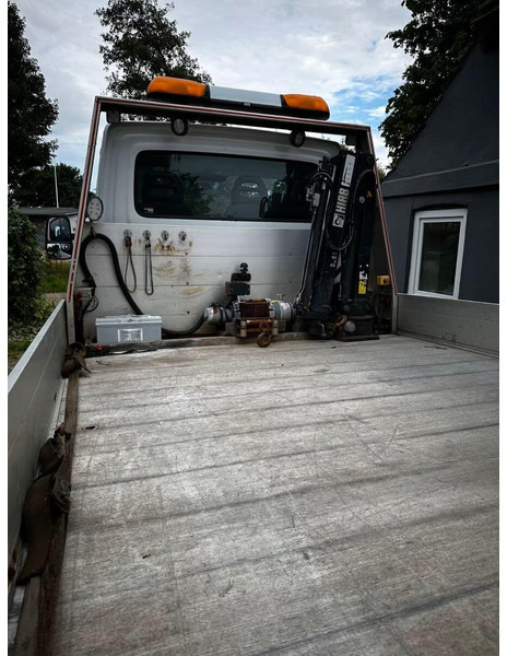 Iveco Daily 70C17 - Car transporter + crane - Autotransporter truck: picture 4 Iveco Daily 70C17 - Car transporter + crane - Autotransporter truck: picture 4