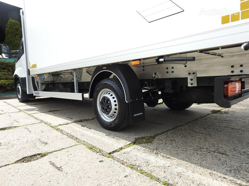 Refrigerator truck Iveco Daily: picture 9 Refrigerator truck Iveco Daily: picture 9