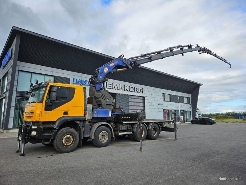 Iveco Trakker 410 - Dropside/ Flatbed truck, Crane truck: picture 1 Iveco Trakker 410 - Dropside/ Flatbed truck, Crane truck: picture 1