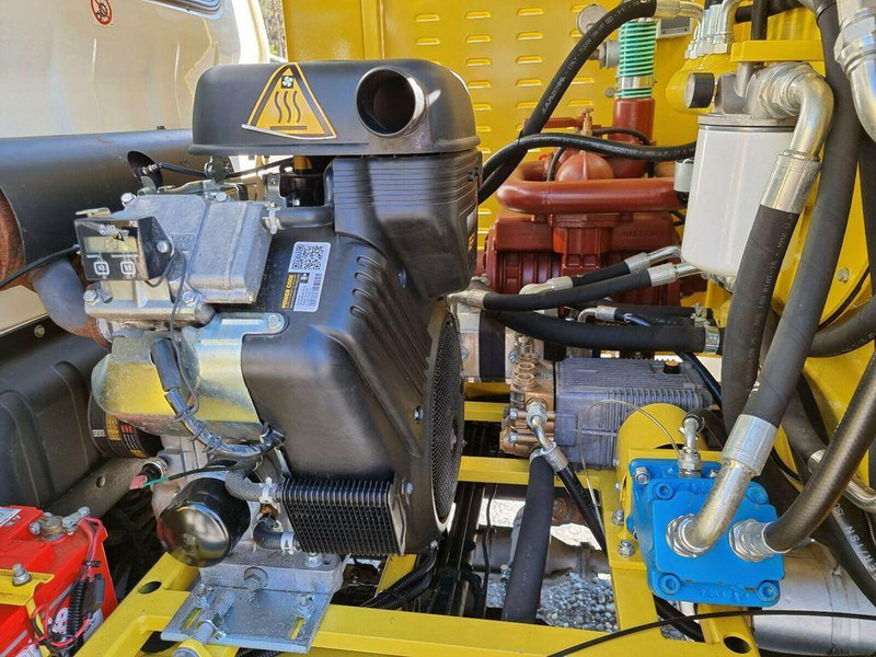 Vacuum truck Kia Csatornatisztító: picture 9 Vacuum truck Kia Csatornatisztító: picture 9