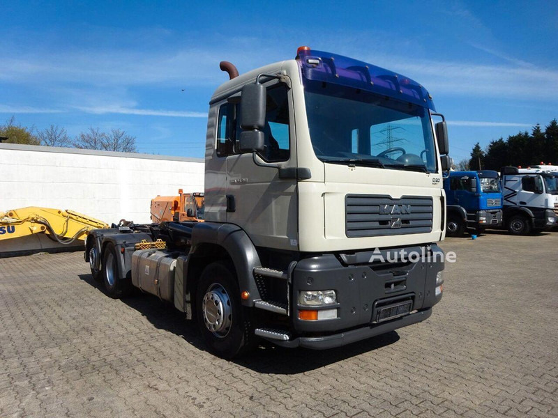 MAN TGA 26.310 6x4 Hook lift - Hook lift truck: picture 2 MAN TGA 26.310 6x4 Hook lift - Hook lift truck: picture 2