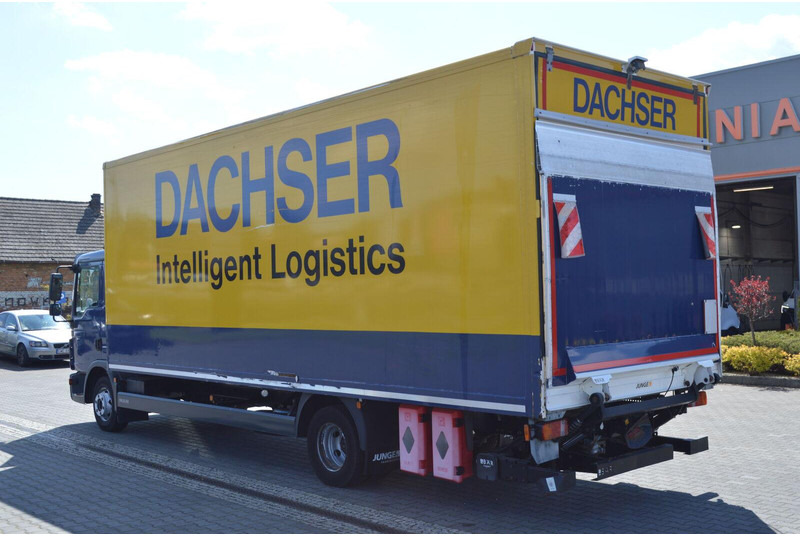 MAN TGL 12.250 CONTAINER+LIFT 1500 kg - Box truck: picture 3 MAN TGL 12.250 CONTAINER+LIFT 1500 kg - Box truck: picture 3