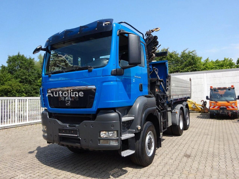 MAN TGS 28.400 - 3 way tipper+crane - Tipper, Crane truck: picture 1 MAN TGS 28.400 - 3 way tipper+crane - Tipper, Crane truck: picture 1