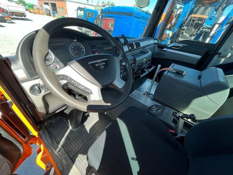 MAN TGS 33.440 AK 6x6 3-Way Tipper - Tipper: picture 5 MAN TGS 33.440 AK 6x6 3-Way Tipper - Tipper: picture 5