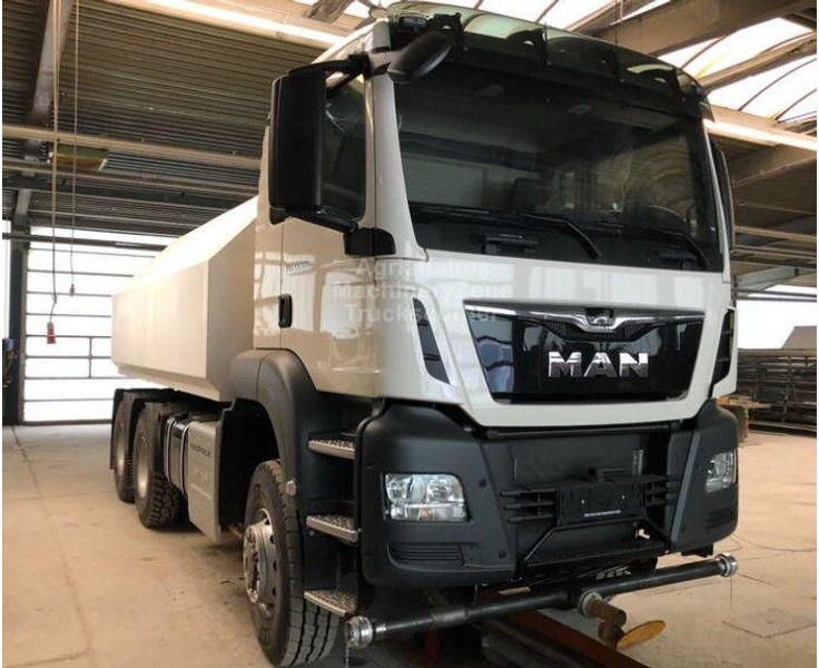 MAN TGS 33.500 - Tank truck: picture 2 MAN TGS 33.500 - Tank truck: picture 2