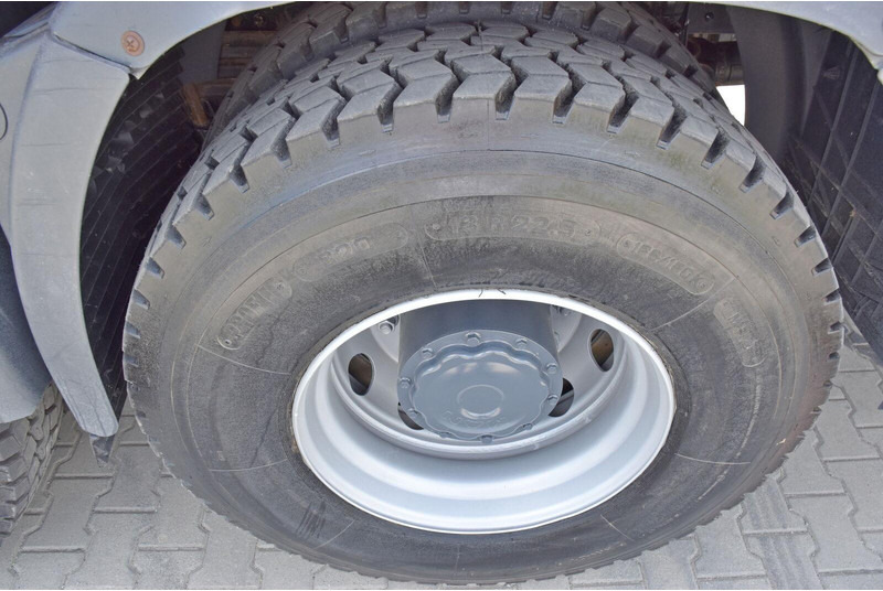 Dropside/ Flatbed truck, Crane truck MAN TGS 35.440: picture 13 Dropside/ Flatbed truck, Crane truck MAN TGS 35.440: picture 13