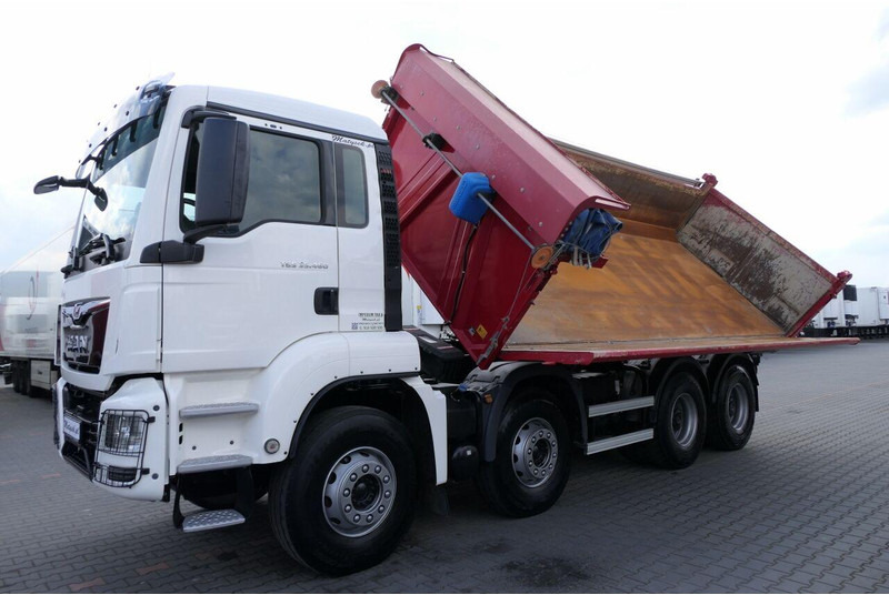 Tipper MAN TGS 35.460: picture 10
