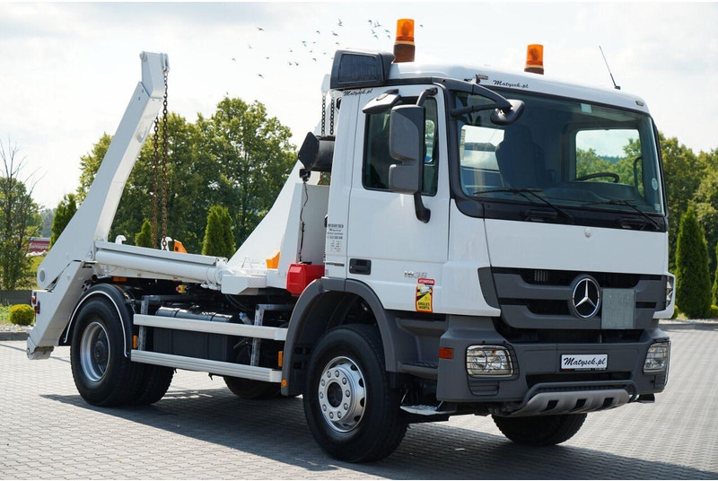 Skip loader truck Mercedes-Benz ACTROS  1836 / 4X2 / BRAMOWIEC / PALFINGER M12T / EURO 6 / SPROW: picture 7