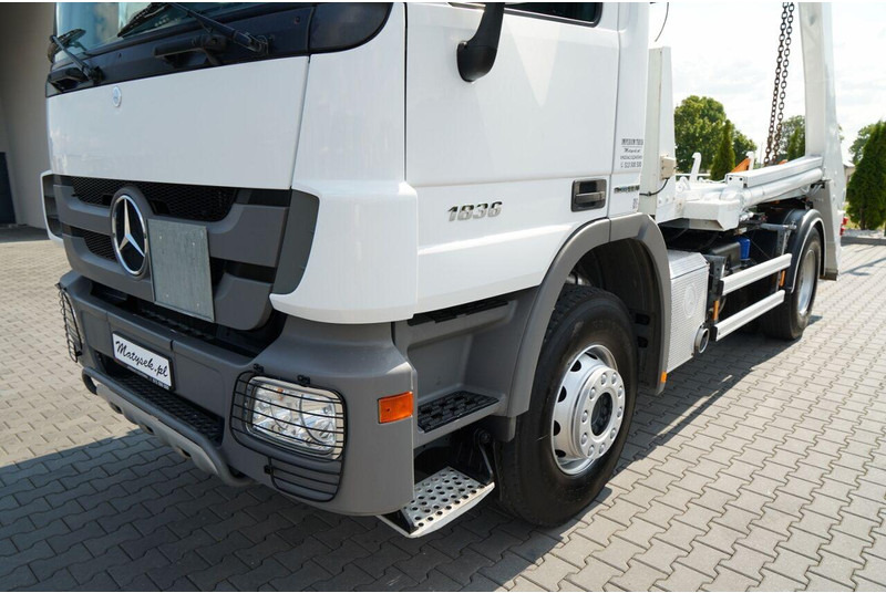 Skip loader truck Mercedes-Benz ACTROS  1836 / 4X2 / BRAMOWIEC / PALFINGER M12T / EURO 6 / SPROW: picture 9