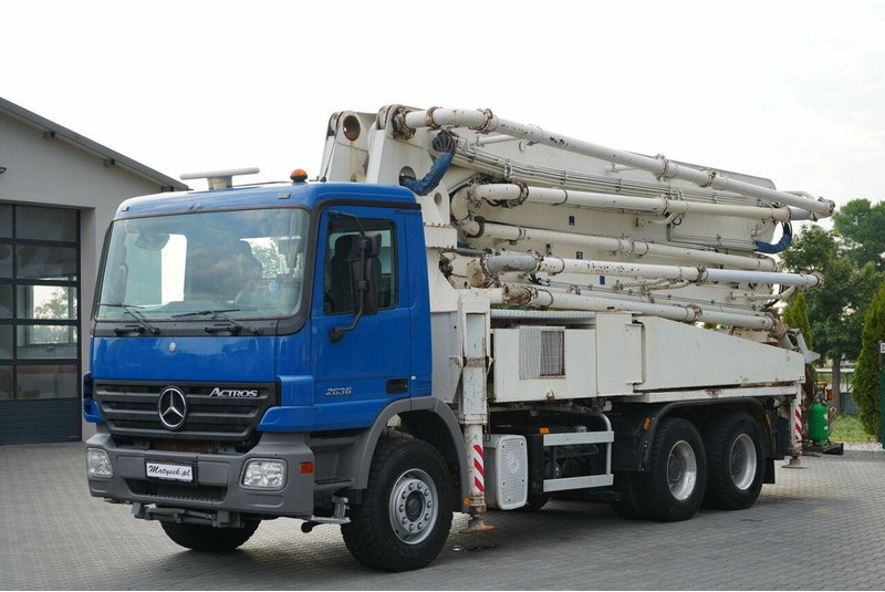 Mercedes-Benz ACTROS 2636 / POMPA SERMAC 5Z37 / 37 METRÓW / STEROWANIE RADIOW - Concrete pump truck: picture 2 Mercedes-Benz ACTROS 2636 / POMPA SERMAC 5Z37 / 37 METRÓW / STEROWANIE RADIOW - Concrete pump truck: picture 2