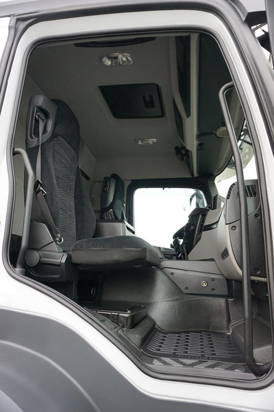 Refrigerator truck Mercedes-Benz ANTOS / 1830 / EURO 6 / CHŁODNIA + WINDA / 18 PALET: picture 8