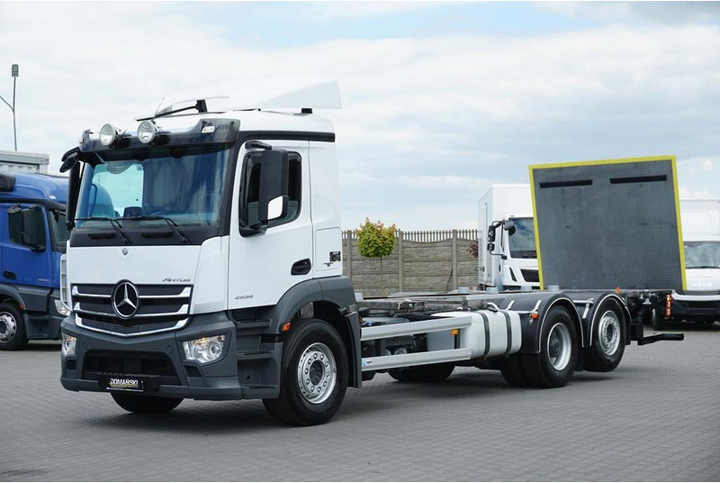 Mercedes-Benz ANTOS / 2535 / ACC / E 6 / BDF + WINDA / 7.15 , 7.45, 7.82 M / O - Container transporter/ Swap body truck: picture 2 Mercedes-Benz ANTOS / 2535 / ACC / E 6 / BDF + WINDA / 7.15 , 7.45, 7.82 M / O - Container transporter/ Swap body truck: picture 2