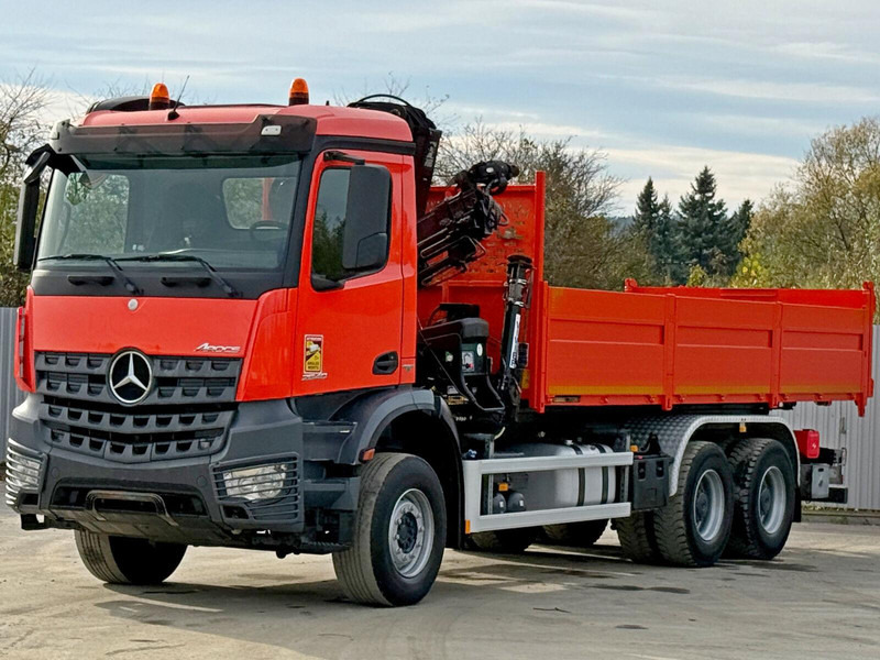 Mercedes-Benz AROCS 2640 *HIAB 144 BS - 3/FUNK + * 6x4 - Tipper, Crane truck: picture 4 Mercedes-Benz AROCS 2640 *HIAB 144 BS - 3/FUNK + * 6x4 - Tipper, Crane truck: picture 4