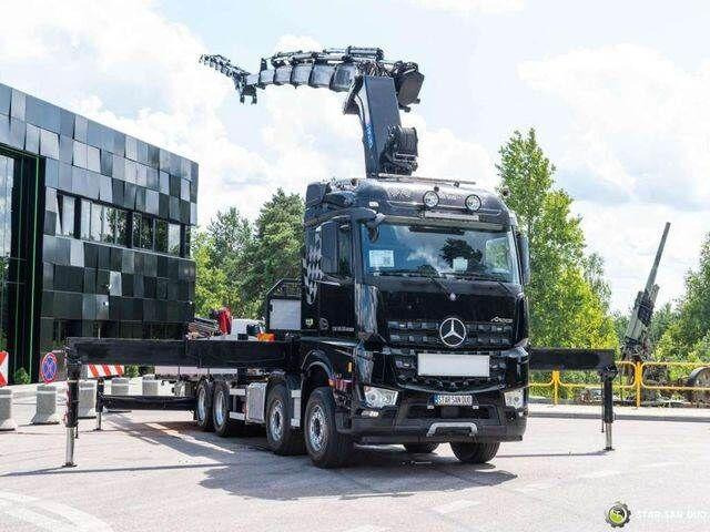 Mercedes-Benz AROCS 3251 8x4 HMF 8520 Fly Jib Winch - Dropside/ Flatbed truck, Crane truck: picture 2 Mercedes-Benz AROCS 3251 8x4 HMF 8520 Fly Jib Winch - Dropside/ Flatbed truck, Crane truck: picture 2