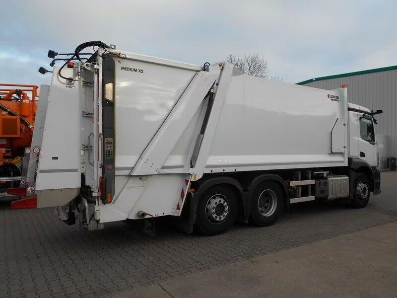 Mercedes-Benz Actros 2536 - Garbage truck - Garbage truck: picture 3 Mercedes-Benz Actros 2536 - Garbage truck - Garbage truck: picture 3