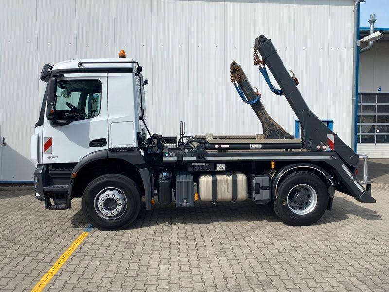 Mercedes-Benz Arocs 1830K - Skip loader truck: picture 3 Mercedes-Benz Arocs 1830K - Skip loader truck: picture 3